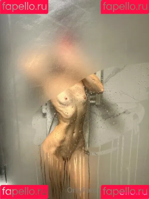 Ellie Leen / Ellieleen1 / itsnotellieleen Onlyfans Photo Gallery 