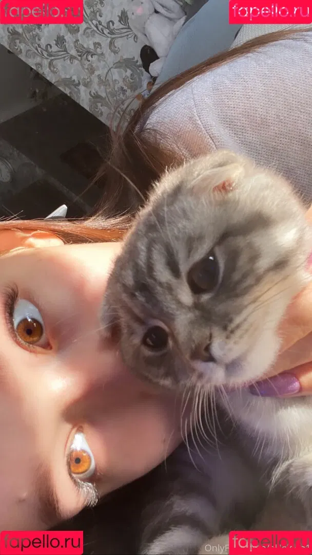 Ellie Leen / Ellieleen1 / itsnotellieleen Onlyfans Photo Gallery 