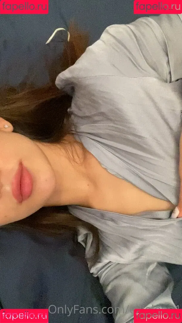 Ellie Leen / Ellieleen1 / itsnotellieleen Onlyfans Photo Gallery 