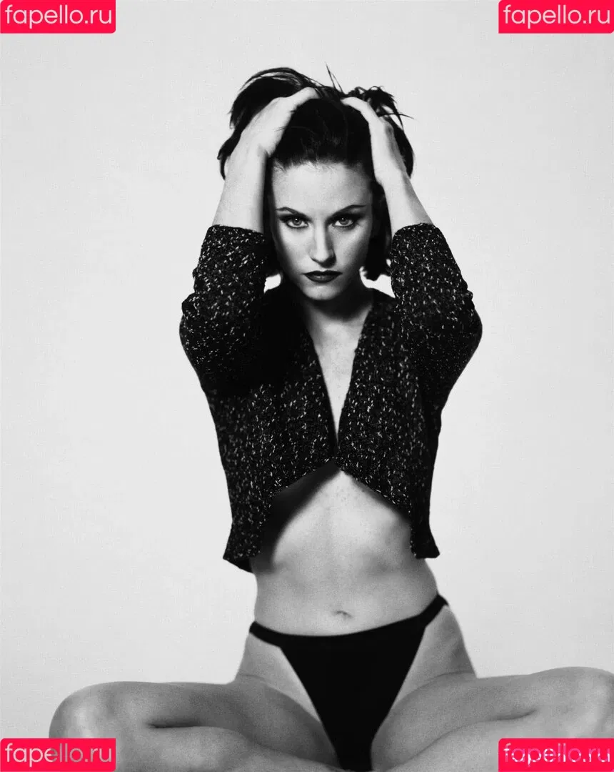 Courtney Cox / courteneycoxofficial / courtne81211028 Onlyfans Photo Gallery 