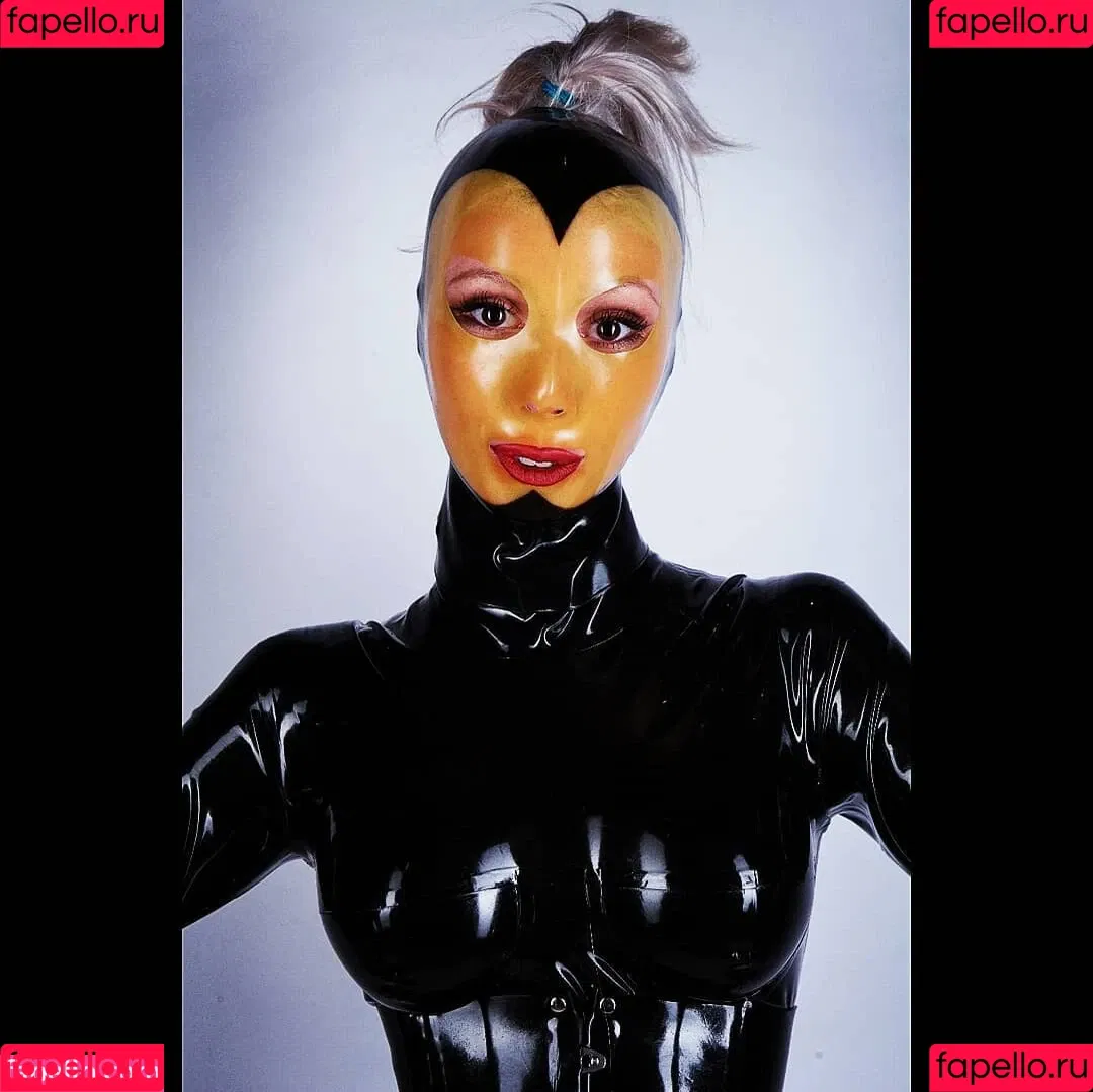 Latex Fetish / misslatexxx Onlyfans Photo Gallery 