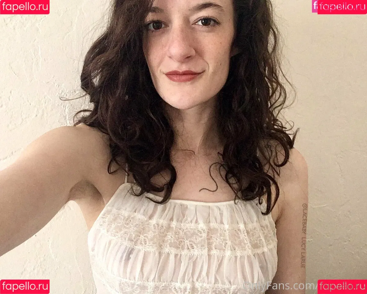 lucylarue / lucylaruesdailystyle Onlyfans Photo Gallery 