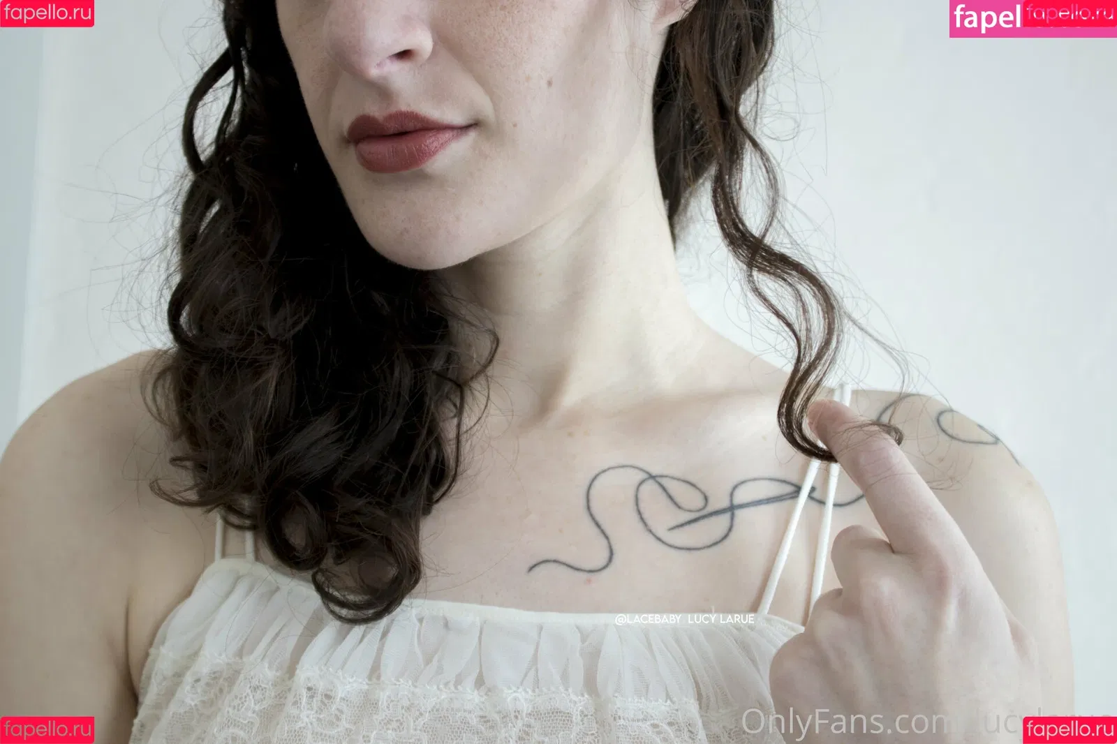 lucylarue / lucylaruesdailystyle Onlyfans Photo Gallery 