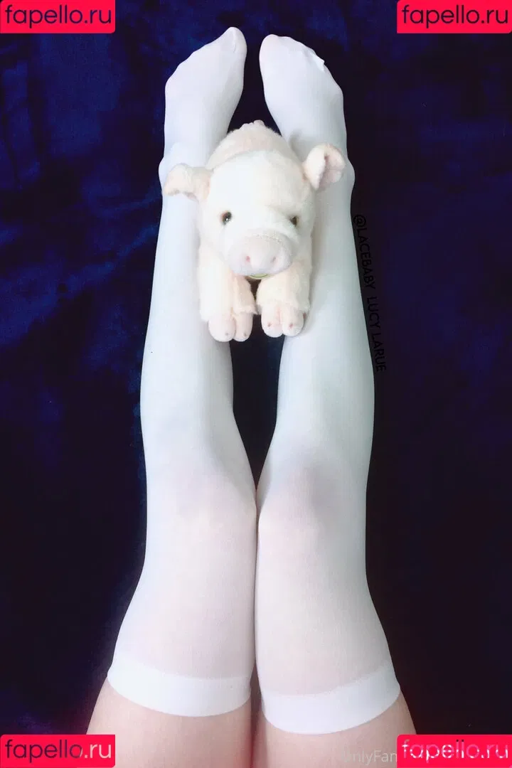 lucylarue / lucylaruesdailystyle Onlyfans Photo Gallery 