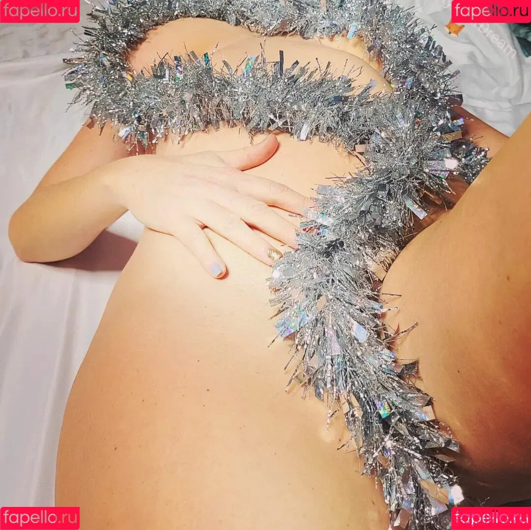 Allie Q / FortyYearDream Onlyfans Photo Gallery 