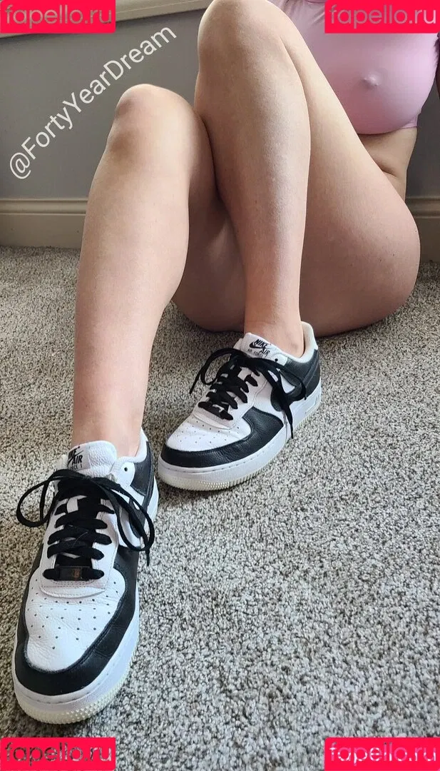 Allie Q / FortyYearDream Onlyfans Photo Gallery 