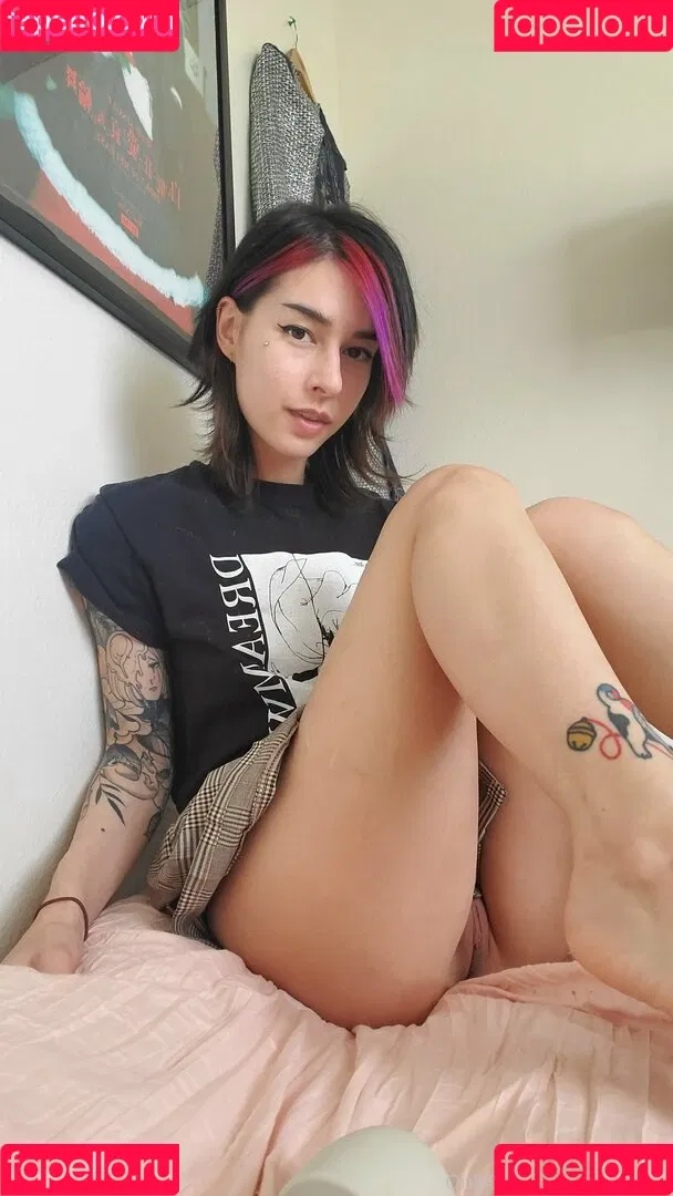 Lilbathory / lil.bathory Onlyfans Photo Gallery 