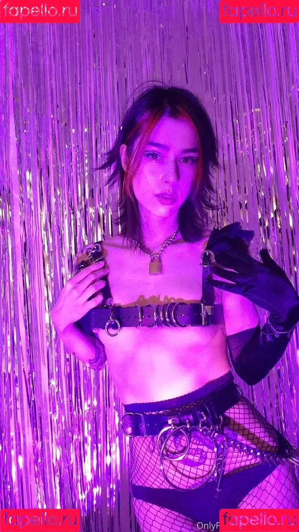 Lilbathory / lil.bathory Onlyfans Photo Gallery 