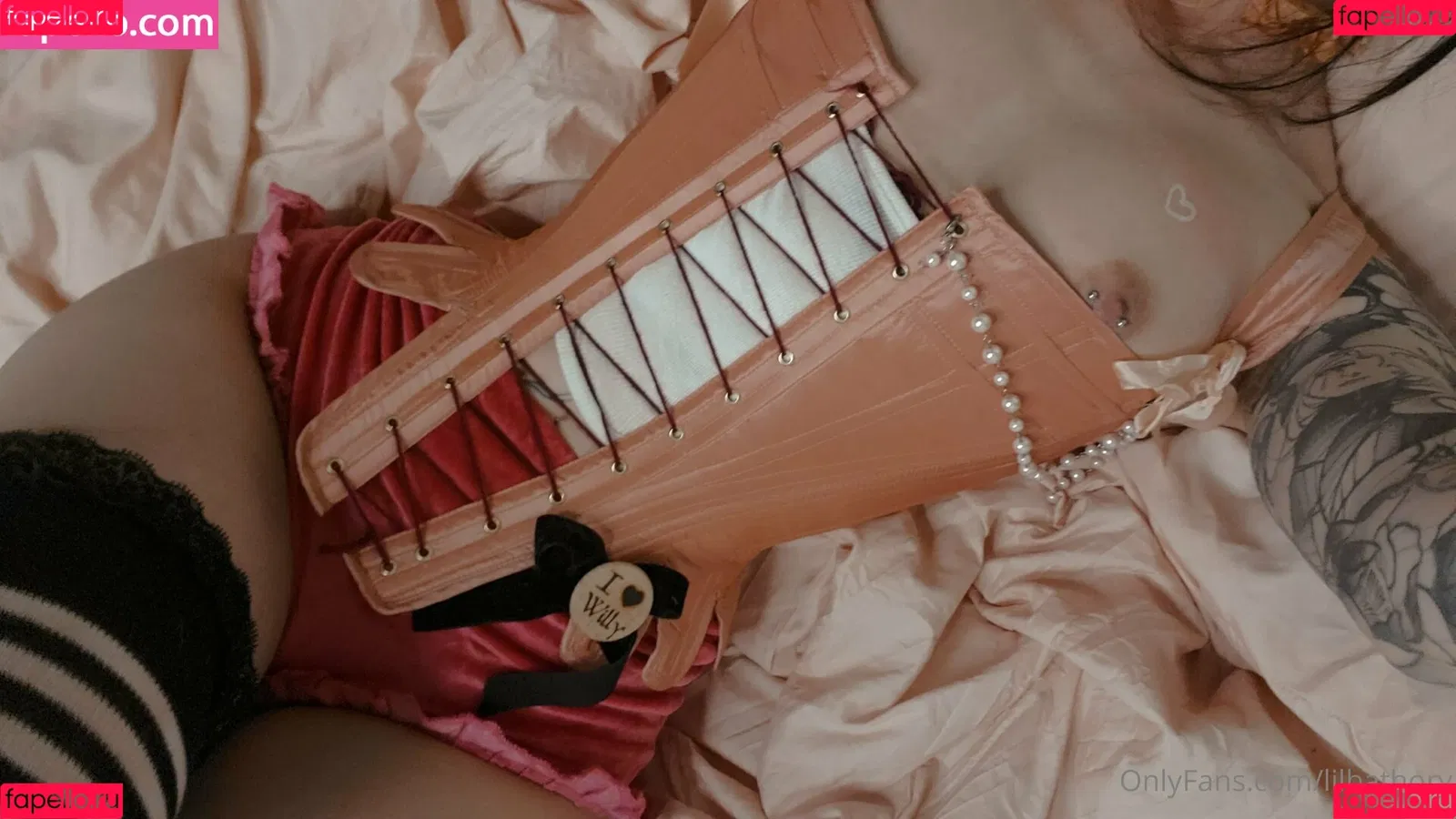 Lilbathory / lil.bathory Onlyfans Photo Gallery 