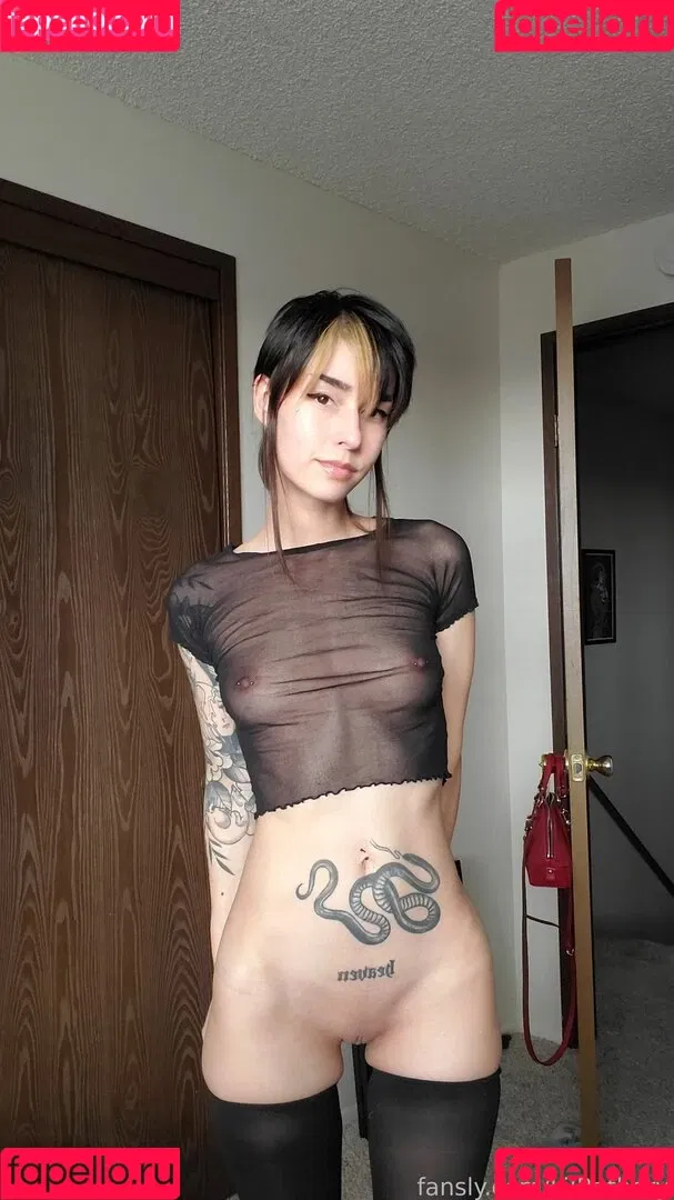 Lilbathory / lil.bathory Onlyfans Photo Gallery 