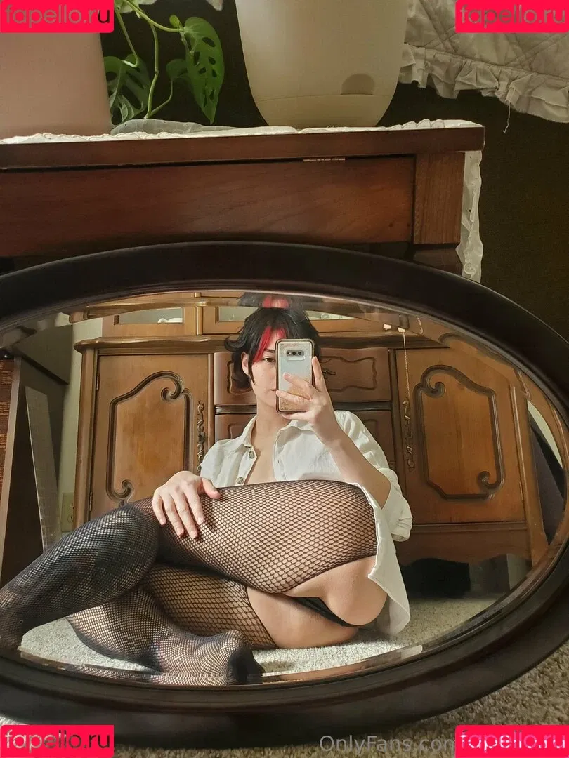 Lilbathory / lil.bathory Onlyfans Photo Gallery 