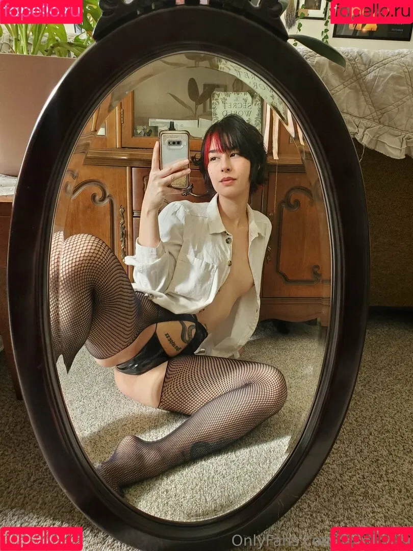 Lilbathory / lil.bathory Onlyfans Photo Gallery 