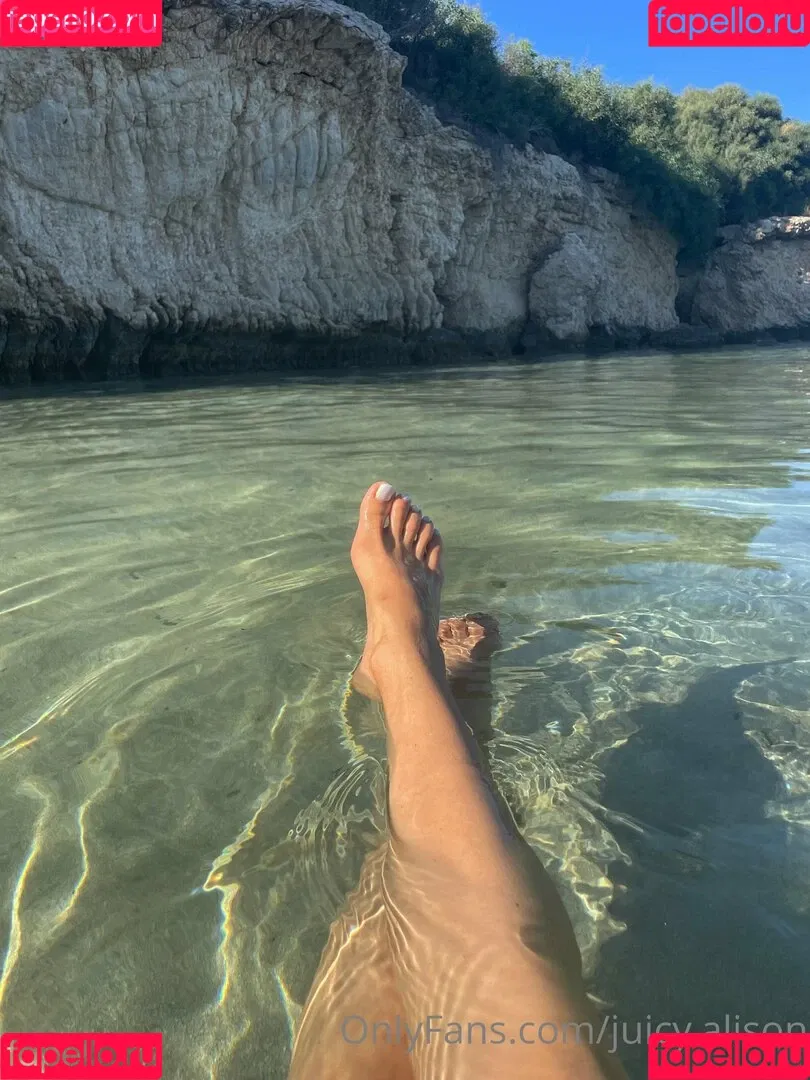 Alison / JuicyAlison / juicy.alison Onlyfans Photo Gallery 