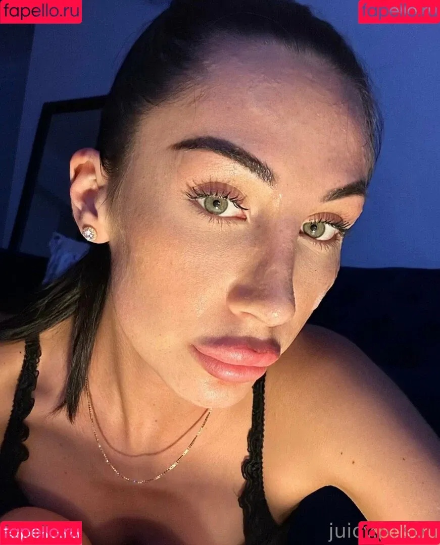 Alison / JuicyAlison / juicy.alison Onlyfans Photo Gallery 