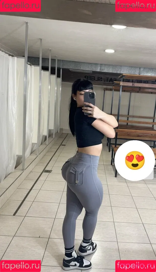 DemonMiika / DemonMika / demon_mika / xlittle_devil Onlyfans Photo Gallery 