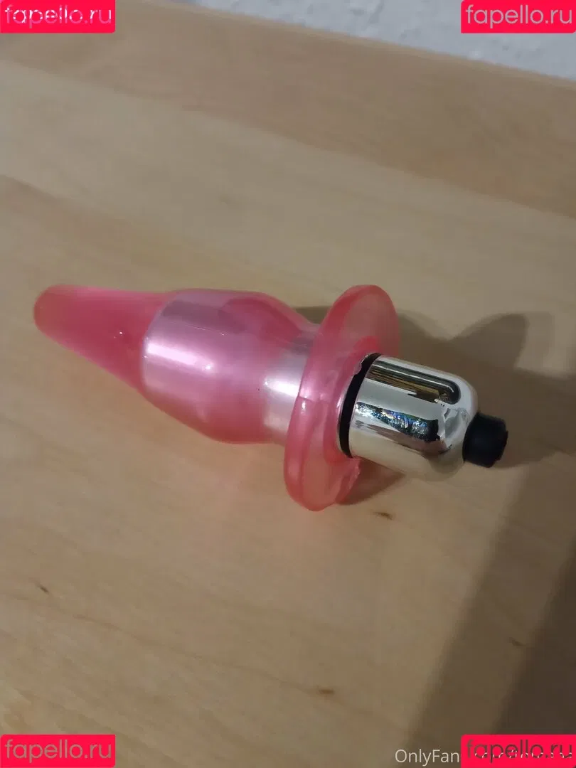 tomaaa / tomaaa.a Onlyfans Photo Gallery 