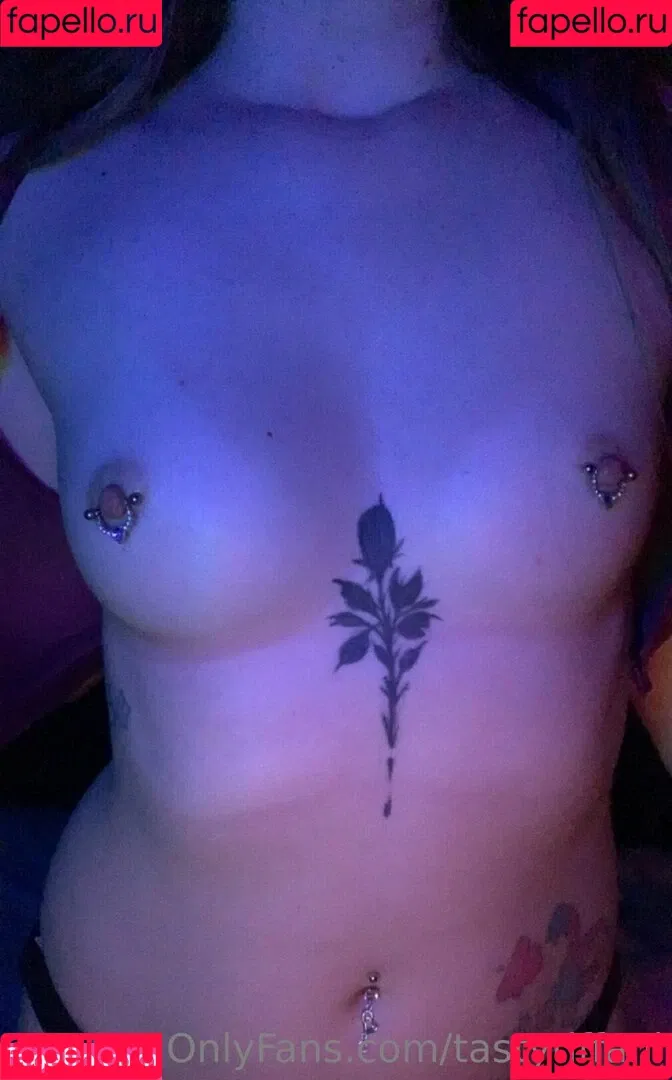 tastytiffani / tastytiffanyy69 Onlyfans Photo Gallery 