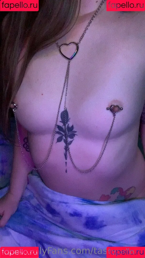 tastytiffani / tastytiffanyy69 Onlyfans Photo Gallery 