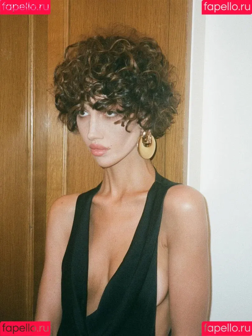 Nadia Lee Cohen / nadialeecohen Onlyfans Photo Gallery 