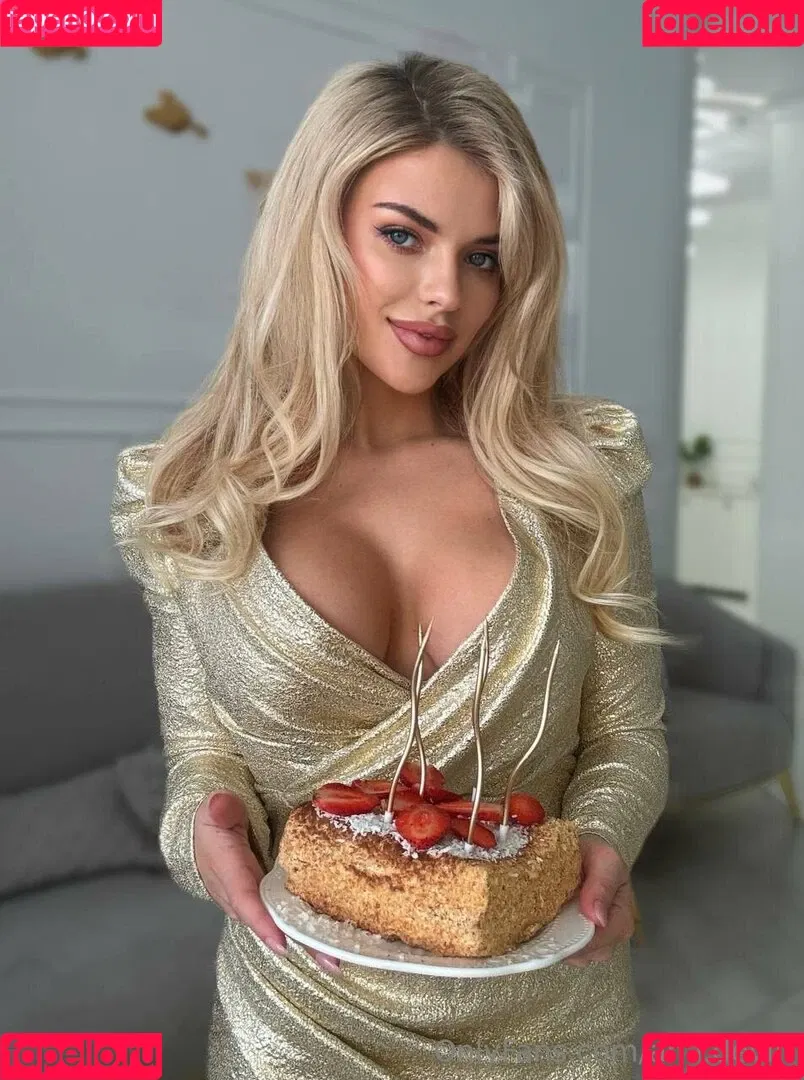 Ana Devin / ana.devin Onlyfans Photo Gallery 