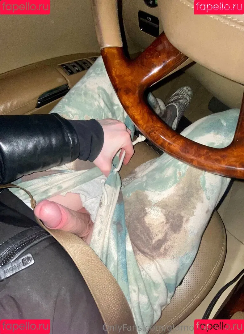 glamouroustsdoll Onlyfans Photo Gallery 