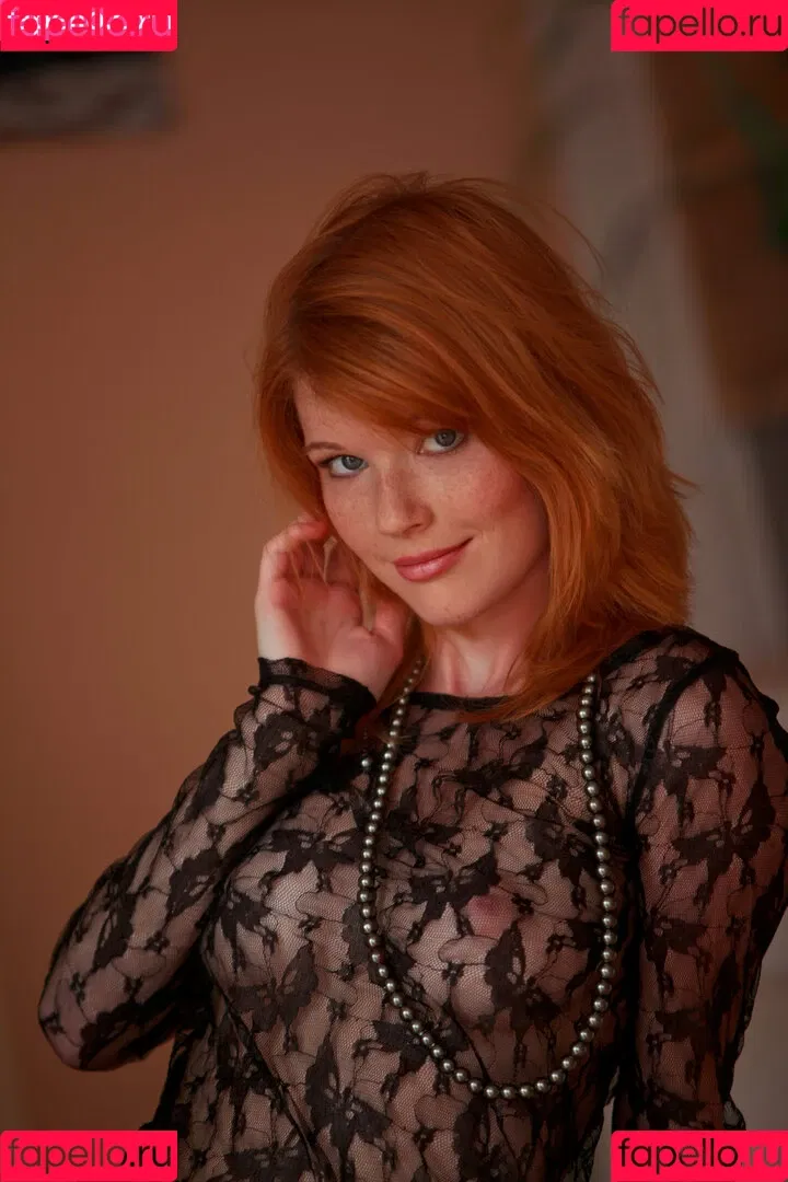 Mia Sollis / miastune Onlyfans Photo Gallery 