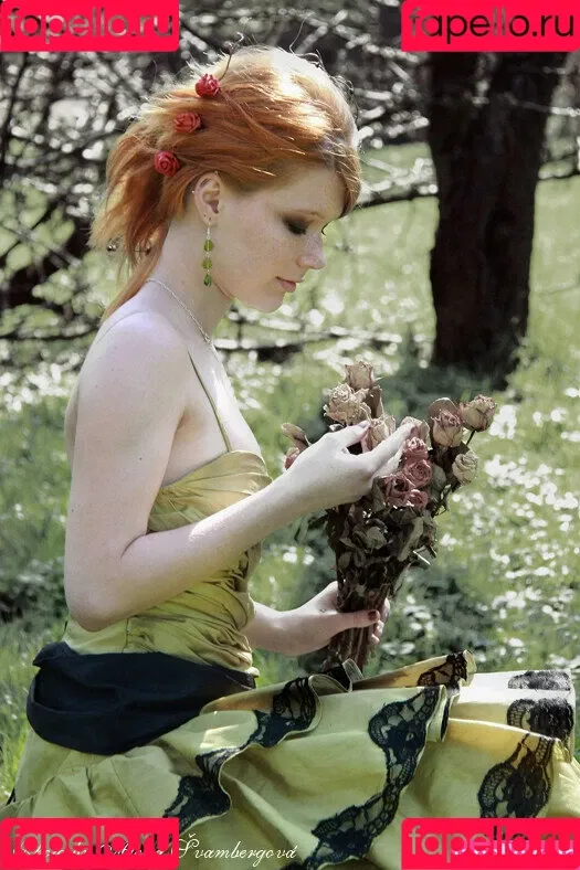 Mia Sollis / miastune Onlyfans Photo Gallery 