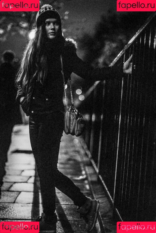 Mia Sollis / miastune Onlyfans Photo Gallery 