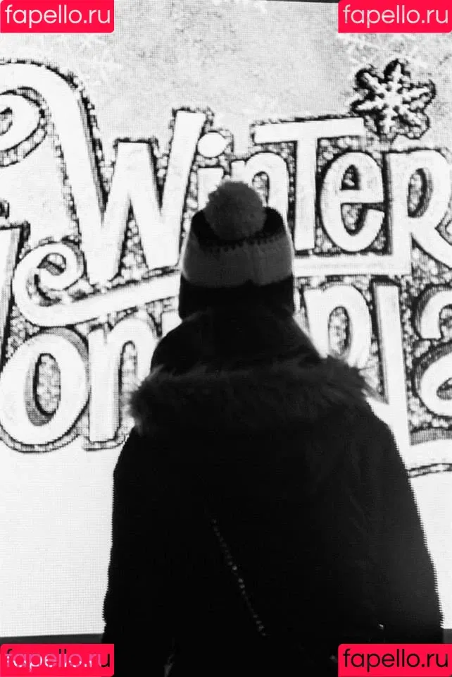 Mia Sollis / miastune Onlyfans Photo Gallery 