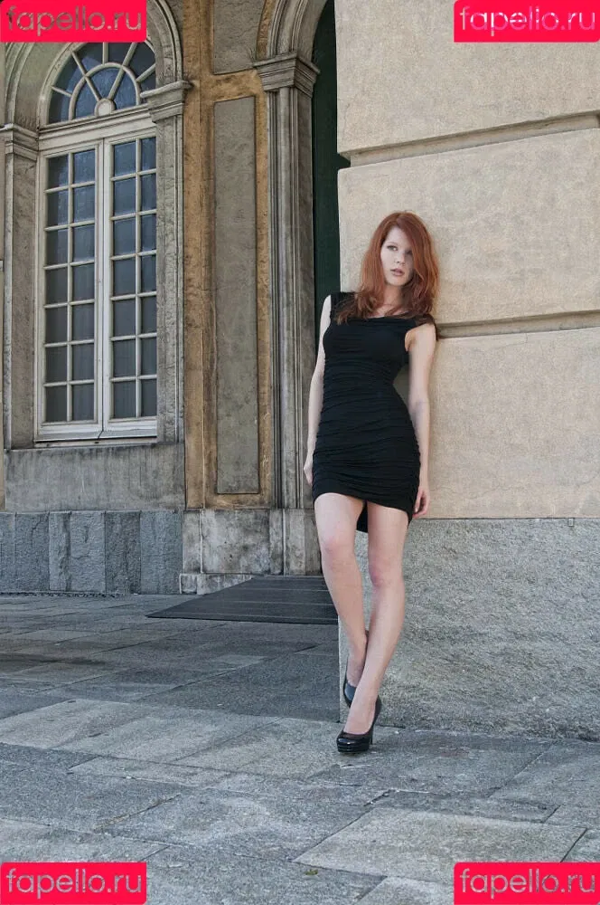 Mia Sollis / miastune Onlyfans Photo Gallery 