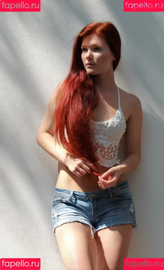 Mia Sollis / miastune Onlyfans Photo Gallery 