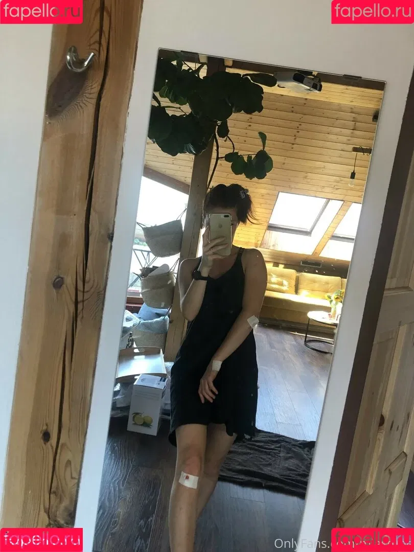 Mia Sollis / miastune Onlyfans Photo Gallery 