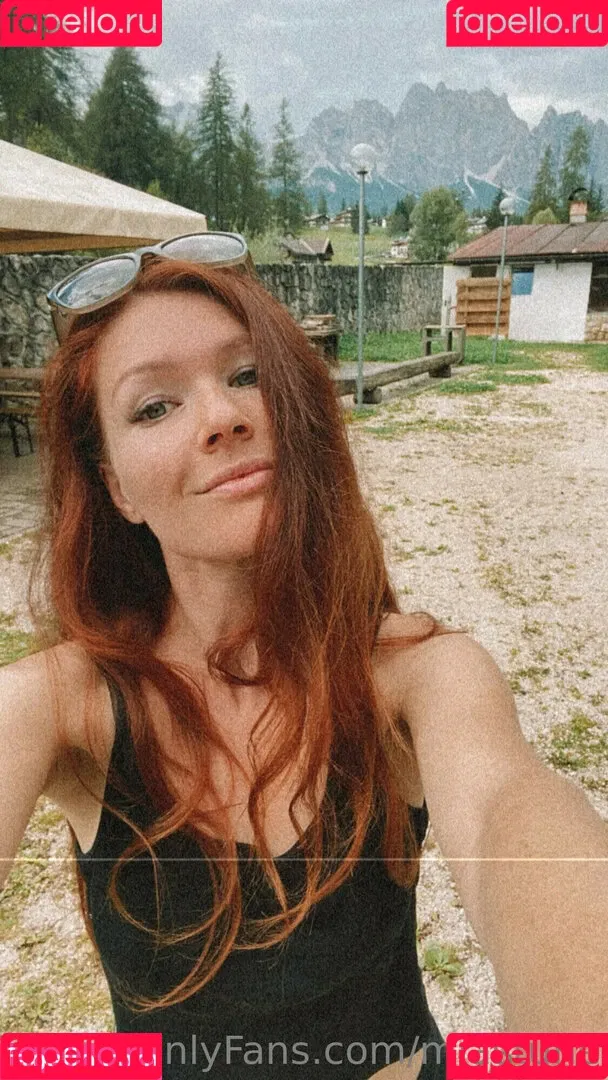 Mia Sollis / miastune Onlyfans Photo Gallery 