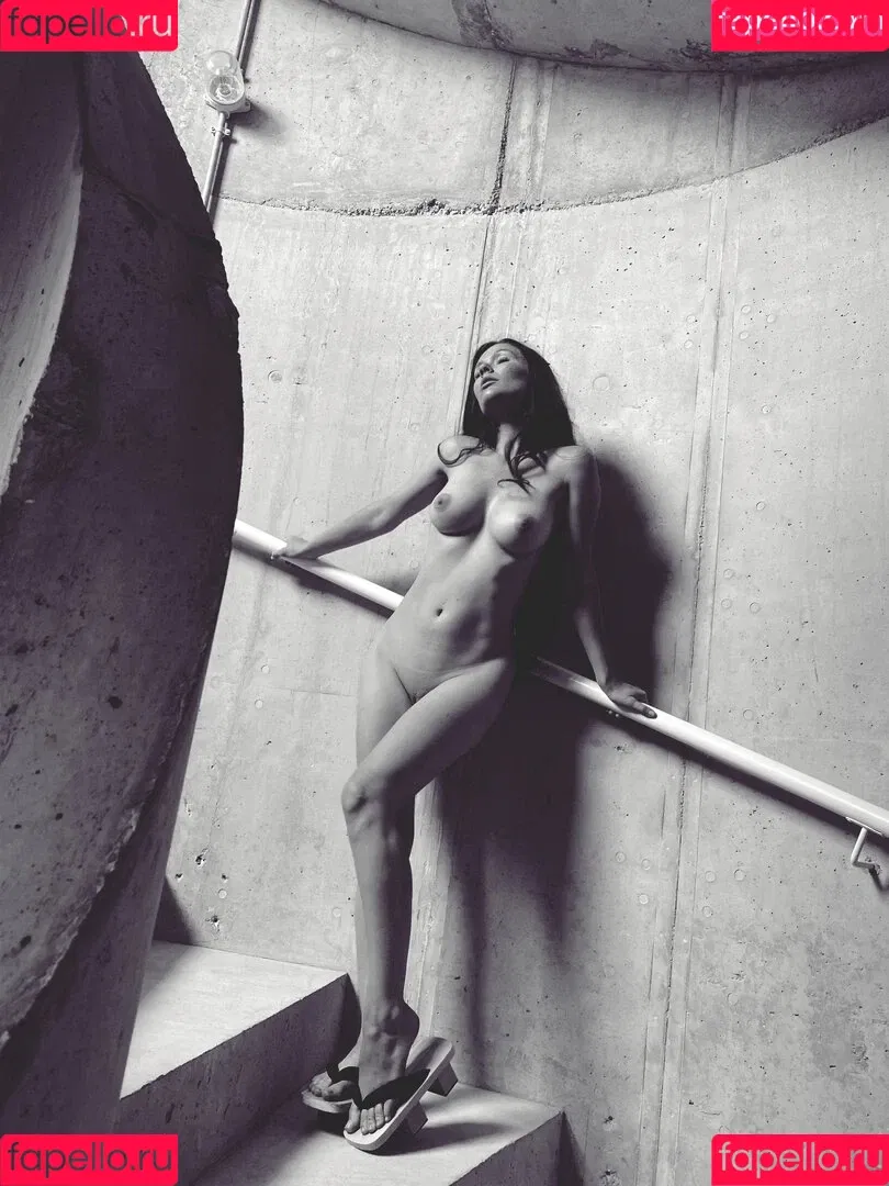 Mia Sollis / miastune Onlyfans Photo Gallery 