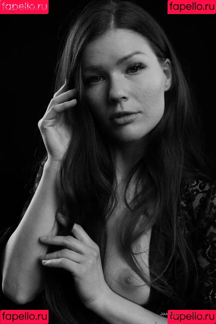 Mia Sollis / miastune Onlyfans Photo Gallery 