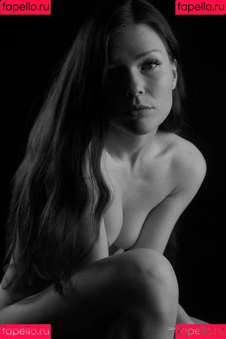 Mia Sollis / miastune Onlyfans Photo Gallery 