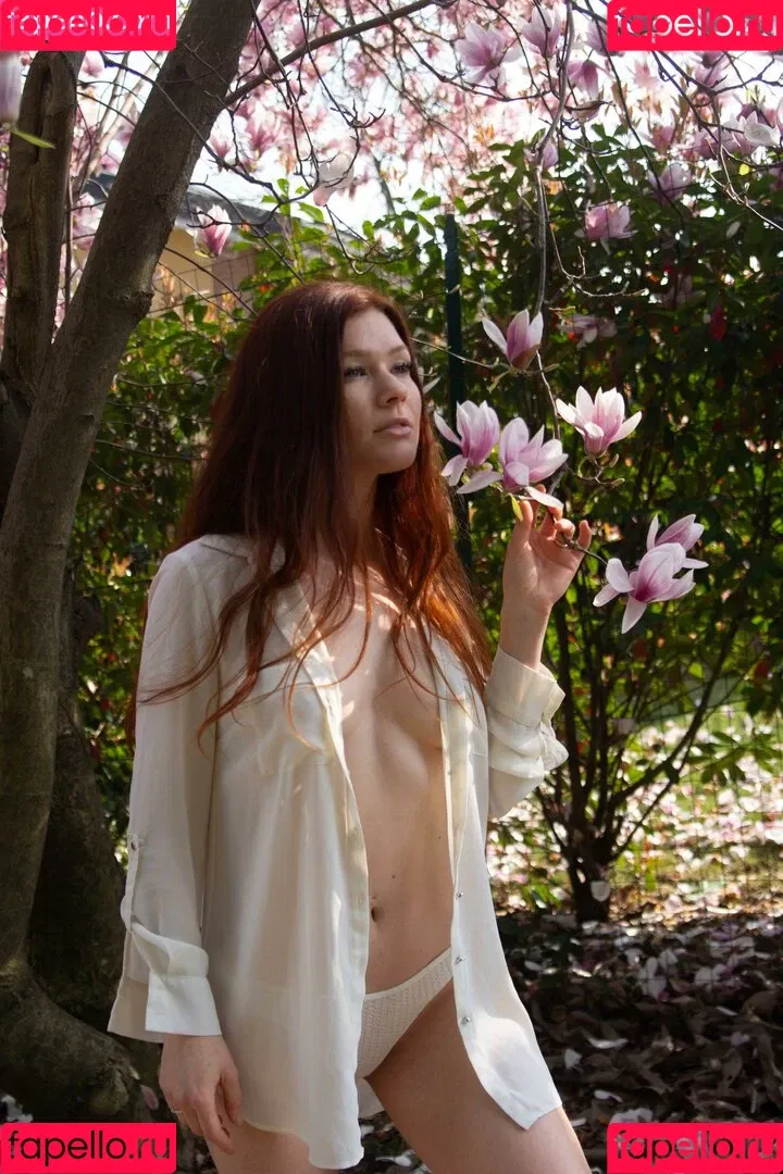 Mia Sollis / miastune Onlyfans Photo Gallery 