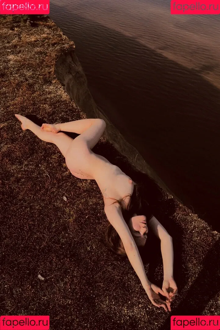 Mia Sollis / miastune Onlyfans Photo Gallery 