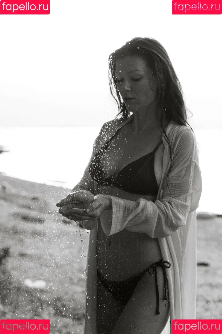 Mia Sollis / miastune Onlyfans Photo Gallery 