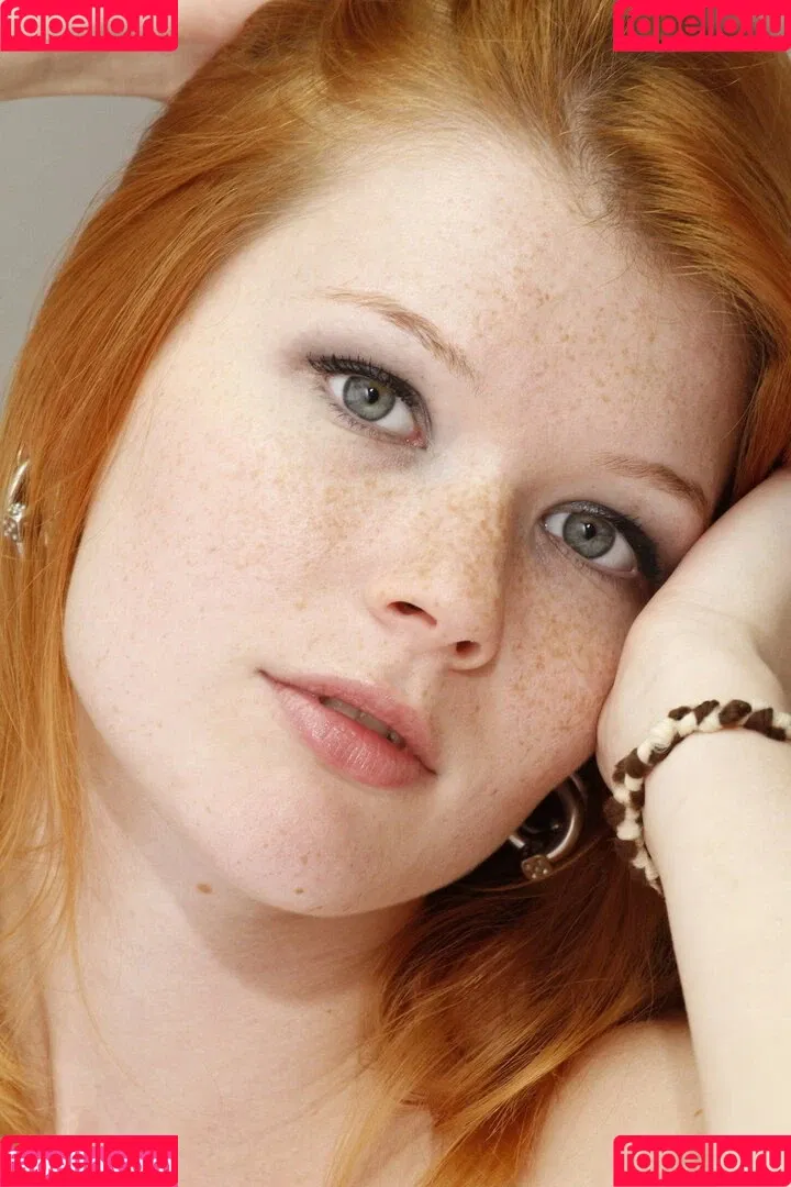 Mia Sollis / miastune Onlyfans Photo Gallery 