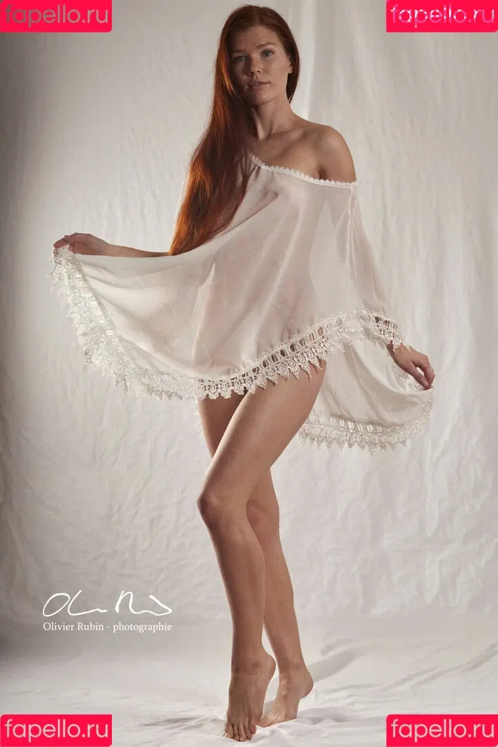 Mia Sollis / miastune Onlyfans Photo Gallery 