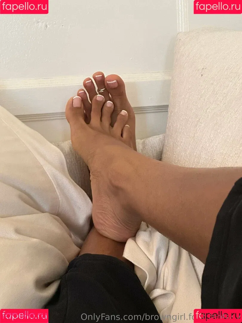 browngirl.foot.fantasy / thekiickback Onlyfans Photo Gallery 