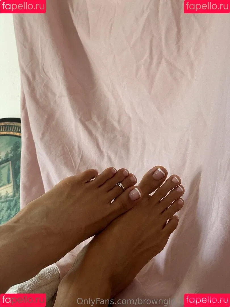 browngirl.foot.fantasy / thekiickback Onlyfans Photo Gallery 