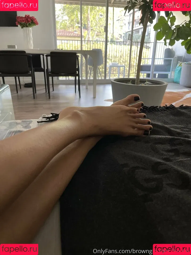 browngirl.foot.fantasy / thekiickback Onlyfans Photo Gallery 