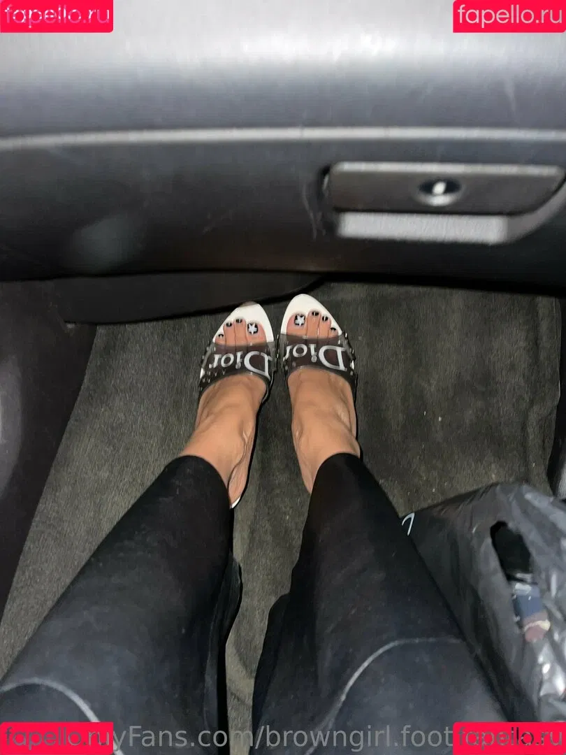 browngirl.foot.fantasy / thekiickback Onlyfans Photo Gallery 