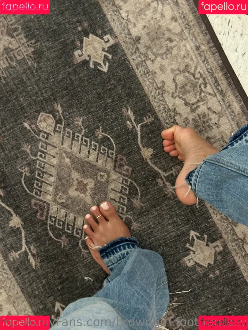 browngirl.foot.fantasy / thekiickback Onlyfans Photo Gallery 