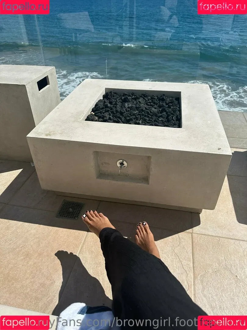 browngirl.foot.fantasy / thekiickback Onlyfans Photo Gallery 