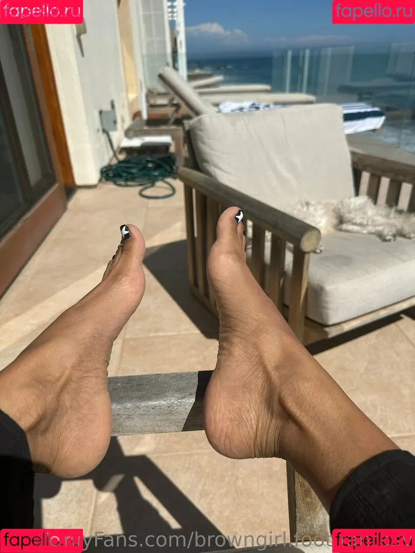 browngirl.foot.fantasy / thekiickback Onlyfans Photo Gallery 