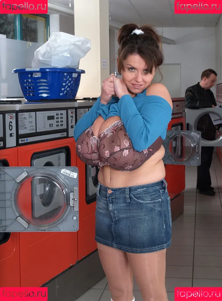 Milena Velba / milena_offical / ms.milenavelba / velbamilenaveronikalz Onlyfans Photo Gallery 