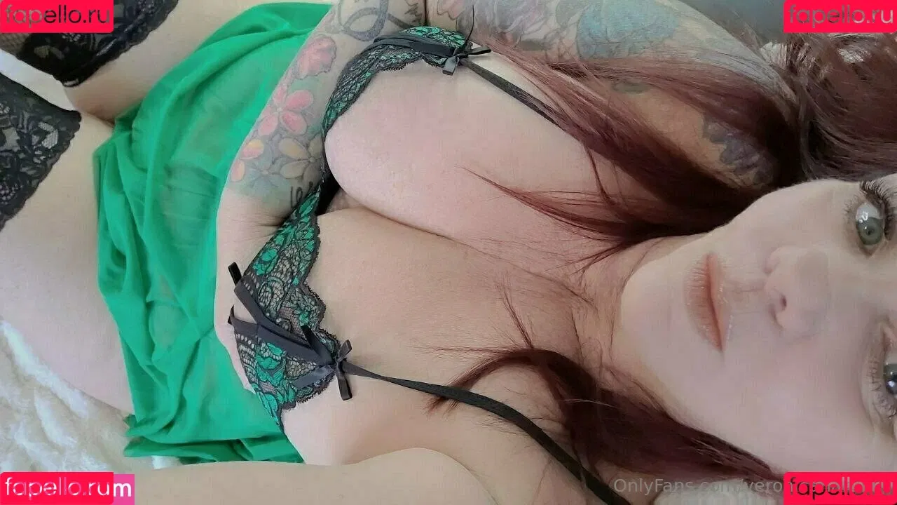 moossion / veronicahardinn Onlyfans Photo Gallery 